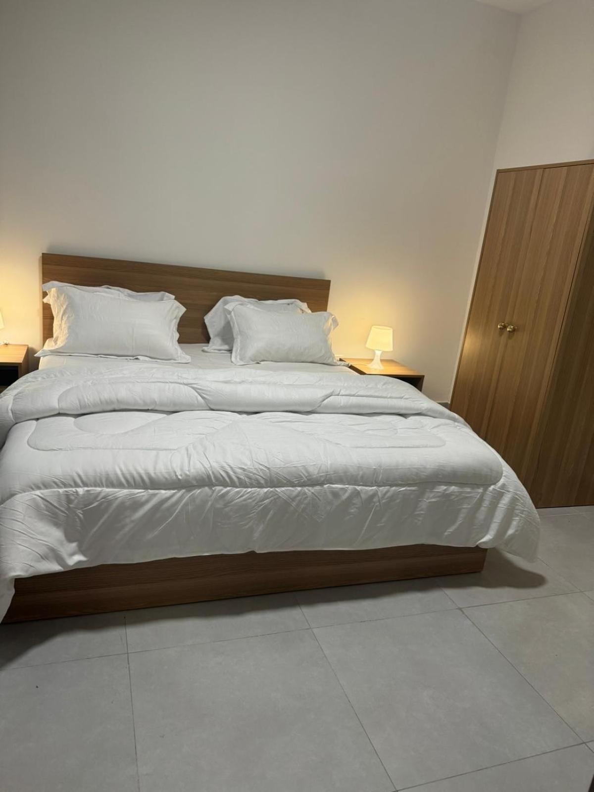 Holiday3In1 Doha Exterior foto